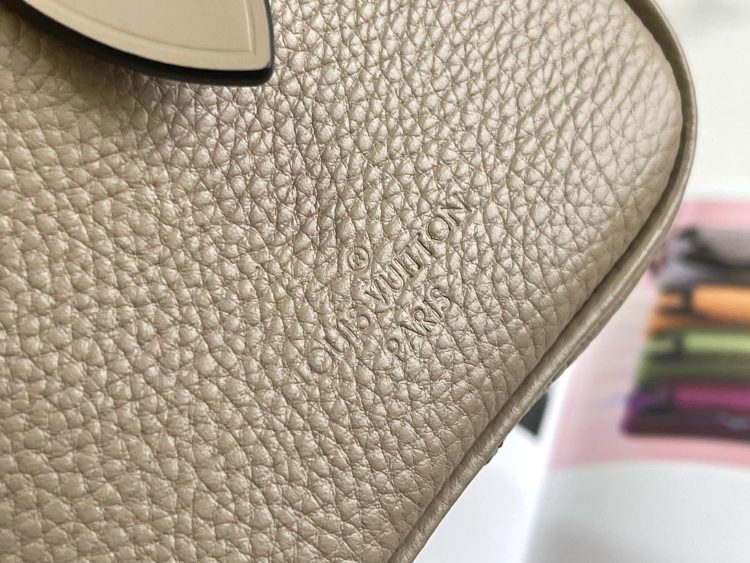 LV Louis Vuitton Women's Bag SPEEDY BANDOULIÈRE 20 Handbag【Official Product Number: M58953】 - Image 8