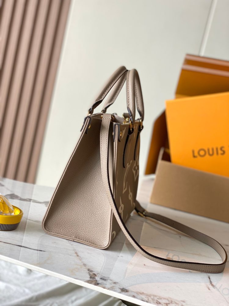 LV Louis Vuitton Women's Bag ONTHEGO Small Handbag 【Official Product Number: M45779】 - Image 3