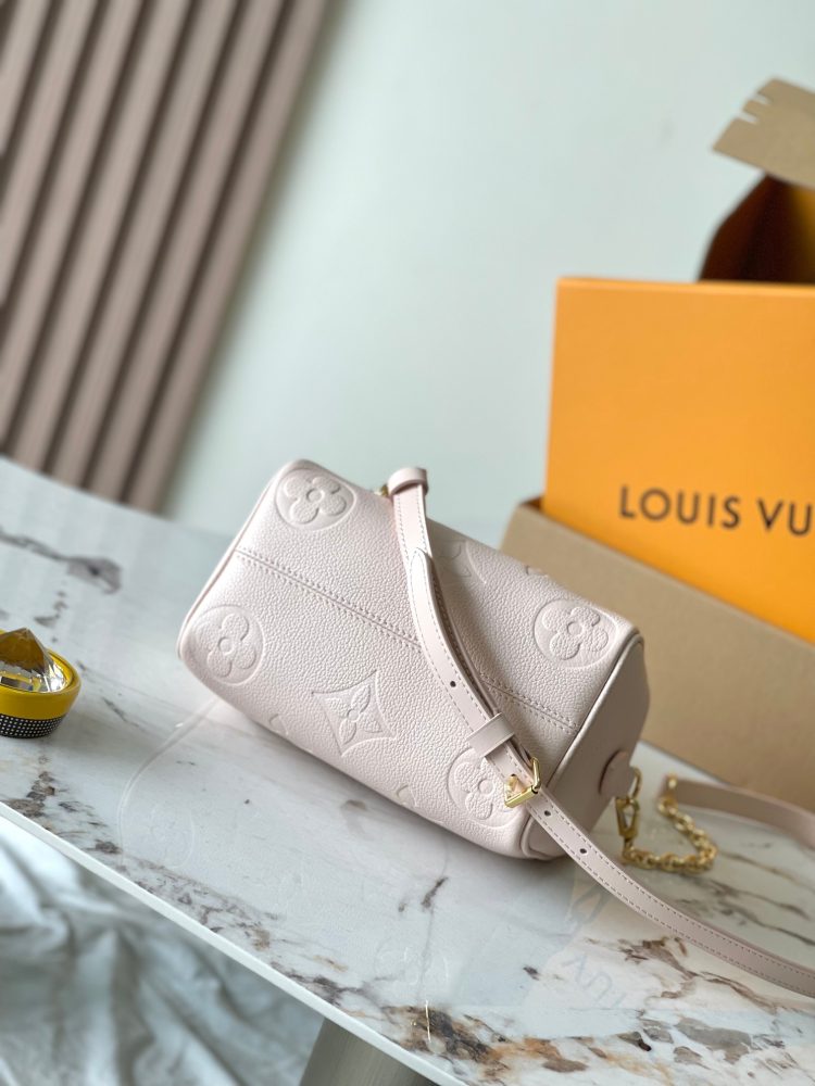 LV Louis Vuitton Women's Bag SPEEDY BANDOULIÈRE 20 Handbag【Official Product Number: M47136】 - Image 4