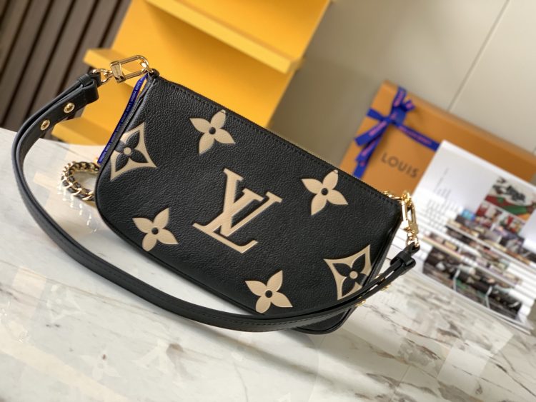 LV Louis Vuitton Women's Bags MULTI POCHETTE ACCESSOIRES Handbags 【Official Product Number: M45777】 - Image 4