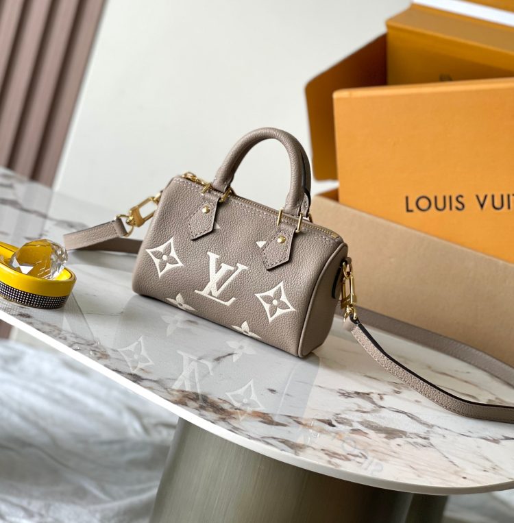 LV Louis Vuitton Women's Bags NANO SPEEDY Handbag【Official item number：M82890】