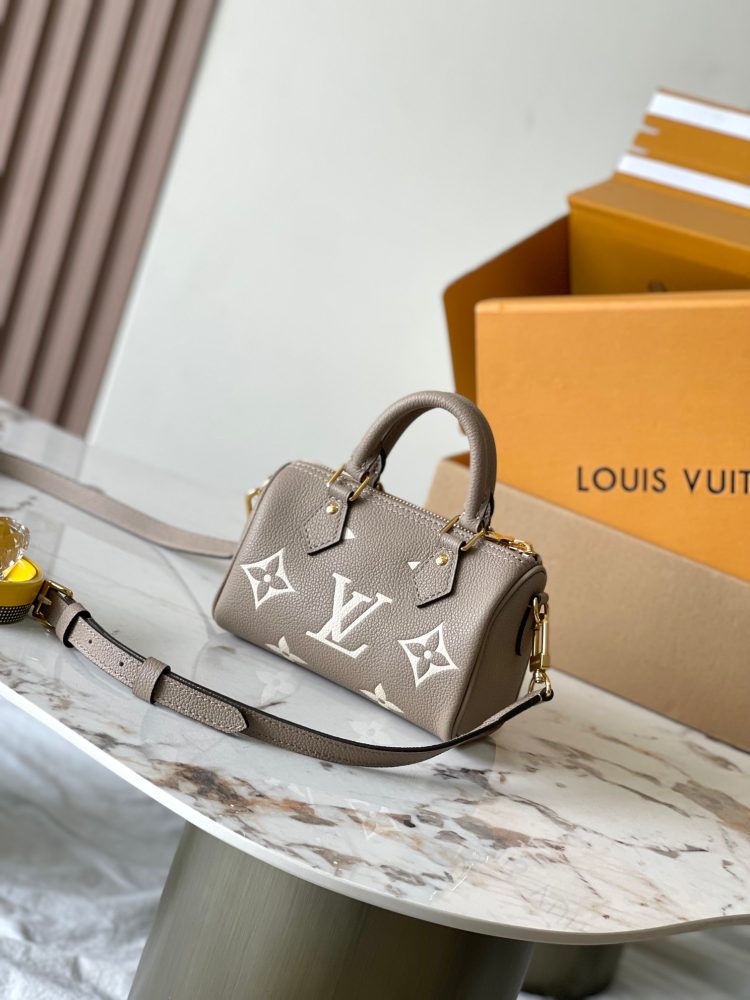 LV Louis Vuitton Women's Bags NANO SPEEDY Handbag【Official item number：M82890】 - Image 4