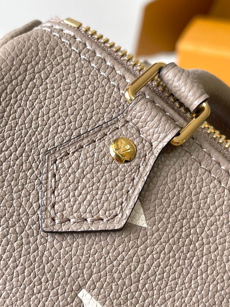 LV Louis Vuitton Women's Bags NANO SPEEDY Handbag【Official item number：M82890】 - Image 8