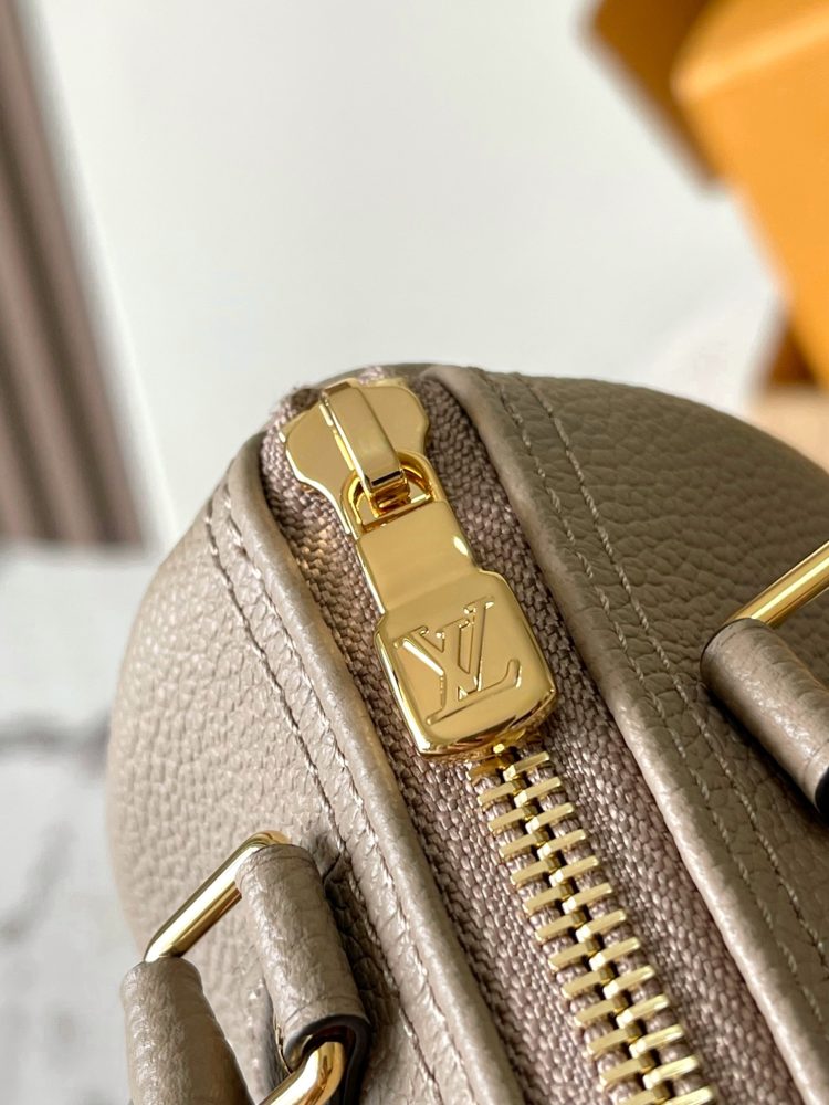 LV Louis Vuitton Women's Bags NANO SPEEDY Handbag【Official item number：M82890】 - Image 9