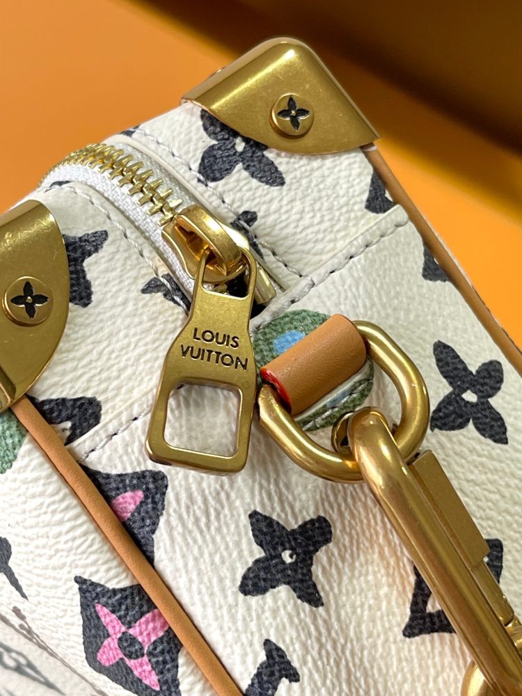 LV Louis Vuitton Women's Bags MINI SOFT TRUNK Handbag 【Official Product Number: M25132】 - Image 7