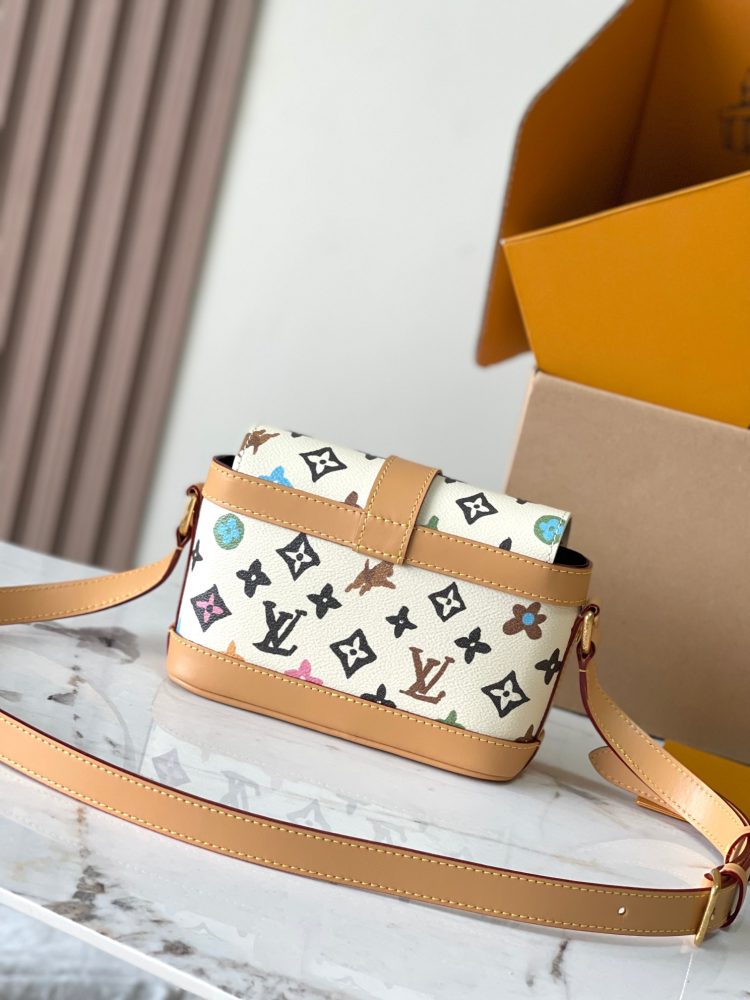 LV Louis Vuitton Women's Bag ENVELOPE Mini Handbag 【Official Product Number: M83346】 - Image 4