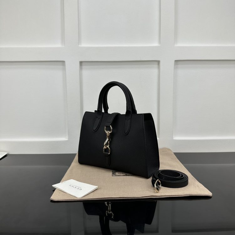 Gucci women's bag small handbag with hook closure [Official number: ‎795349 AZB0G 1000] - Image 3