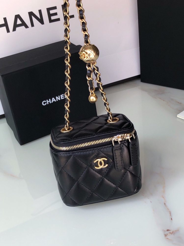 Chanel Women's Bag Square Bag [Official Number: 1447] - Image 6