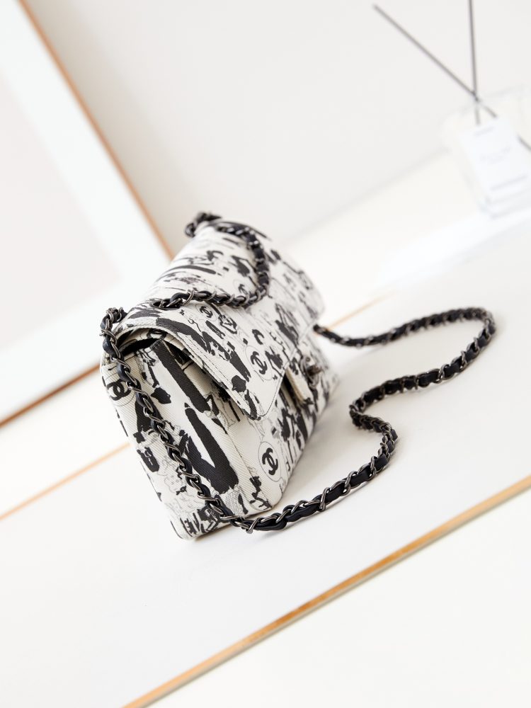 Chanel Women's Bag Starry Sky Graffiti [Official Number: 1112] (2) - Image 4