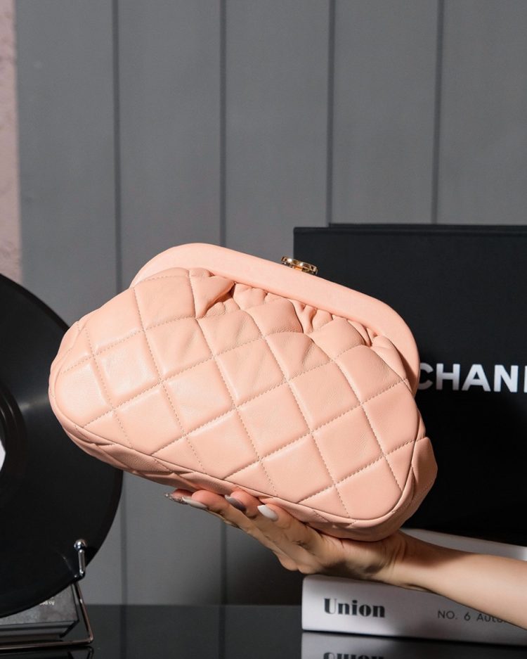 Chanel women's bag [Official number: 4714] (1) - Image 5