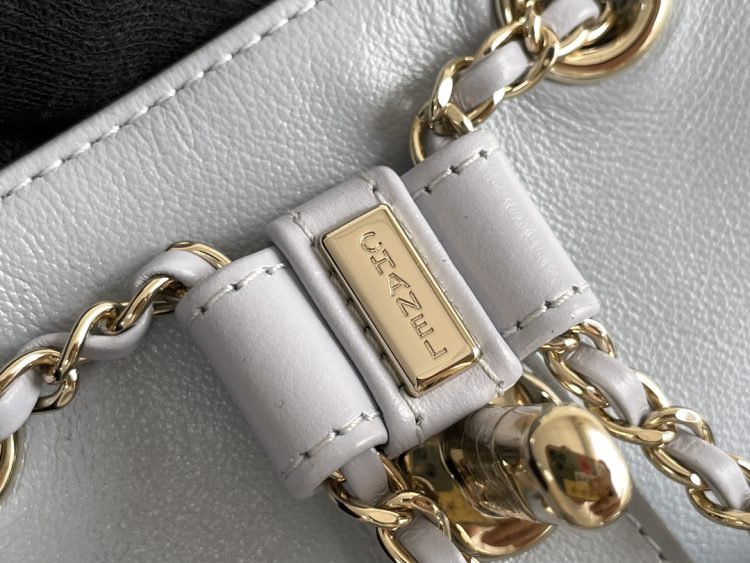 Chanel women's bag [Official number: 2908] (1) - Image 8