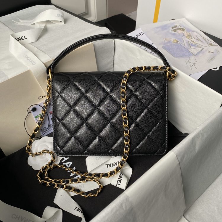 Chanel women's bag [Official number: 6262] - Image 3