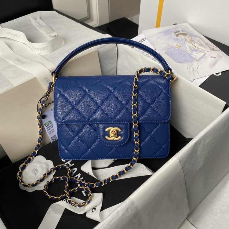 Chanel women's bag [Official number: 6262] (1)