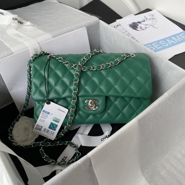 Chanel women's bag [Official number: 01112]