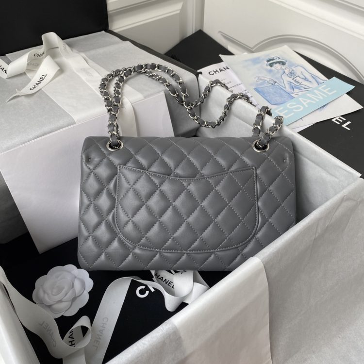 Chanel women's bag [Official number: 01112-1] - Image 3