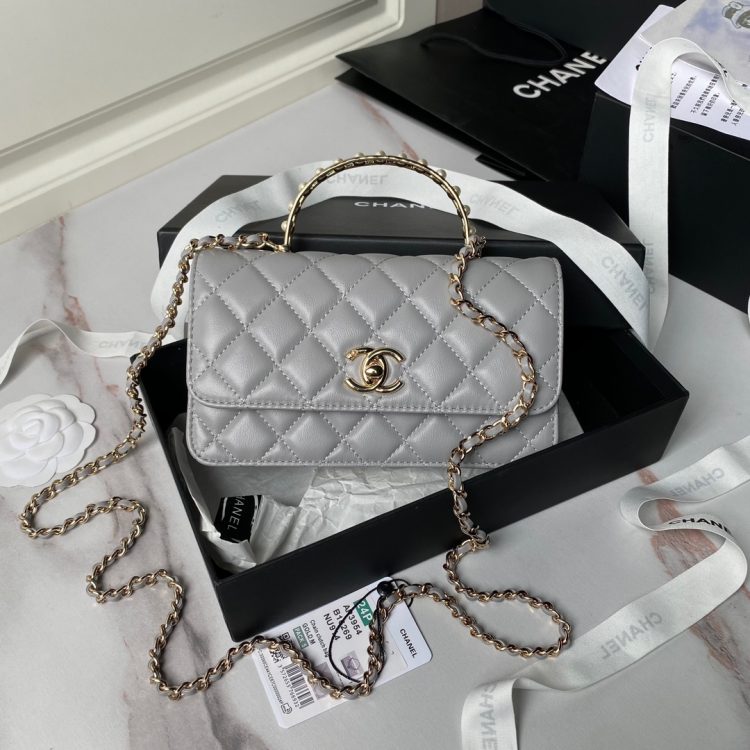 Chanel women's bag [Official number: 3954] (1)